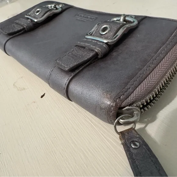 Coach Gray Metallic Zoe Leather Zippered Accordion Wallet - Picture 13 of 15